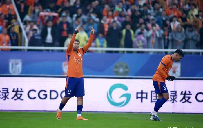 国安客场1-2负泰山 防守细节成关键败因