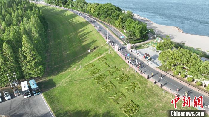 长江沿岸热潮再起：湖北江陵首届长江半程马拉